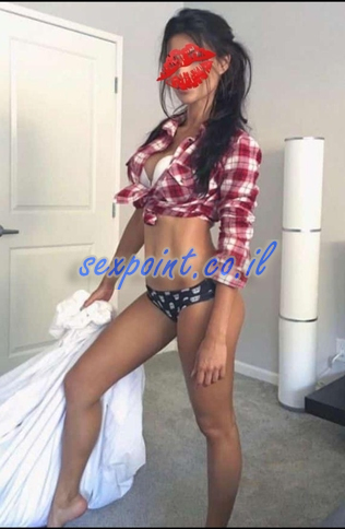 אטרקטיבי, מחפש חבר, יש לו עיניים יפות