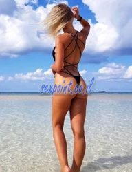 טבעי אישה נחושה לתת תענוג