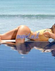 פנטסטי ליווי יש גוף סקסי