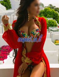 אישה אמיתית, בת 30